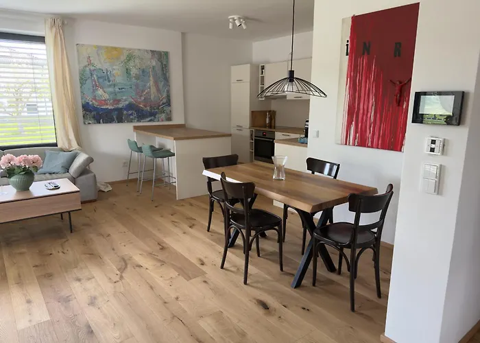 Aussichtsstrasse - Wunderschoen Renoviertes Einfamilienhaus In See- Und Stadtnaehe